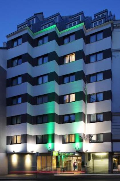 Holiday Inn Vienna City - image 1