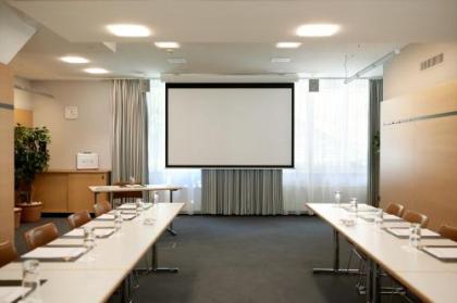 Holiday Inn Vienna City - image 17