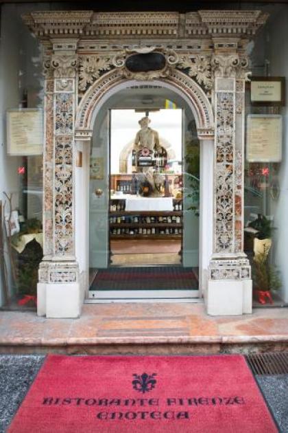 Hotel Royal - image 14