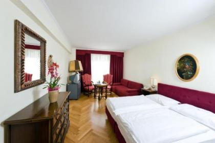 Hotel Royal - image 20