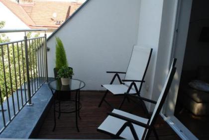 Kunsthaus Apartments - image 11