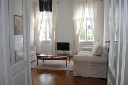 Kunsthaus Apartments - image 13