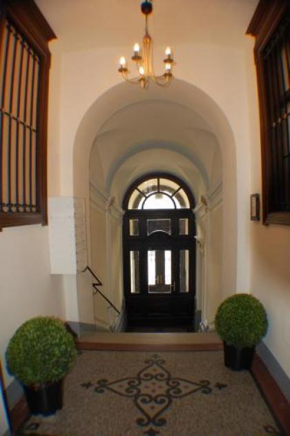 Kunsthaus Apartments - image 17