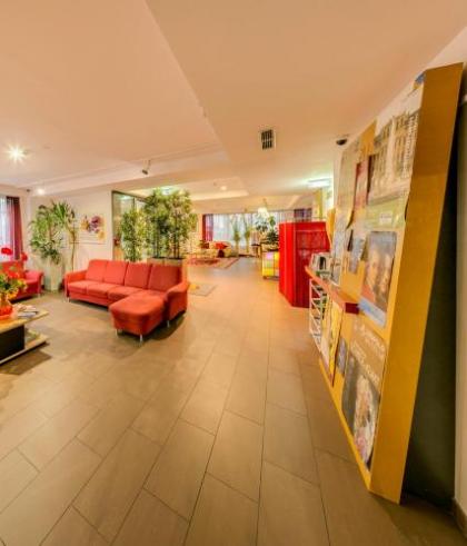a&t Holiday Hostel - image 10