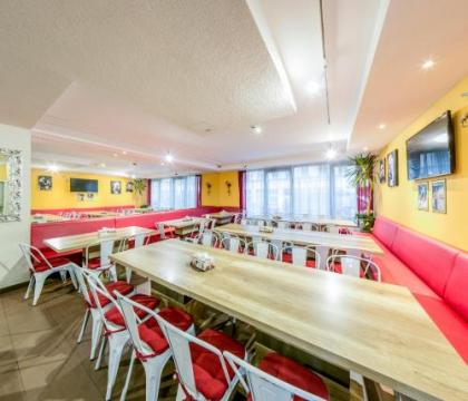 a&t Holiday Hostel - image 13