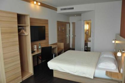 Star Inn Hotel Wien Schönbrunn - image 15