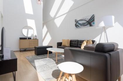 Mar Suite Apartments - Center - image 13