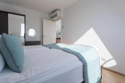 Mar Suite Apartments - Center - image 15