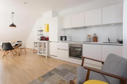 Mar Suite Apartments - Center - image 17