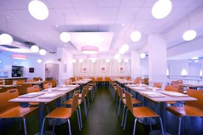 Ibis budget Wien Messe - image 9