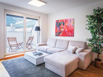SKY9 Penthouse Apartments - image 3