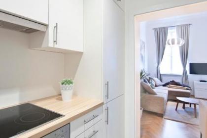 HeyMi Apartments Oper - image 11