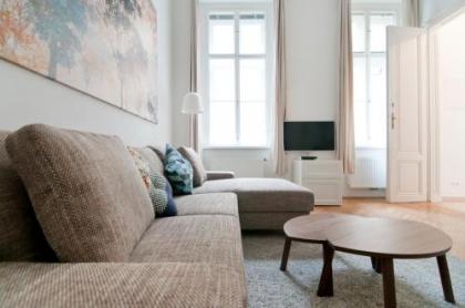 HeyMi Apartments Oper - image 18
