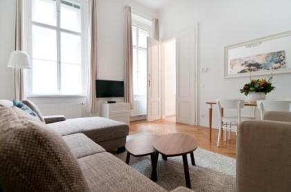 HeyMi Apartments Oper - image 19