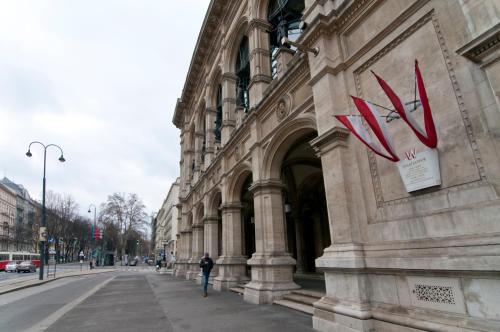 HeyMi Apartments Oper - image 6