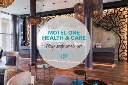 Motel One Wien-Hauptbahnhof - image 1