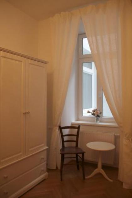 Premarental - image 15