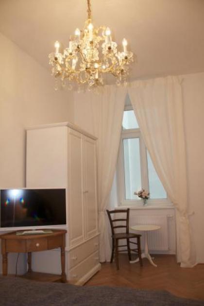 Premarental - image 4