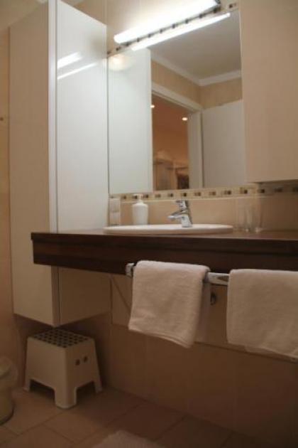 Premarental Apartment - image 8