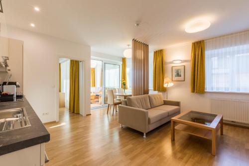 Vienna Grand Apartments City - image 4