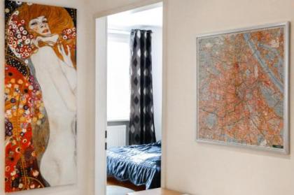 Prestige Vienna Apartment - image 12