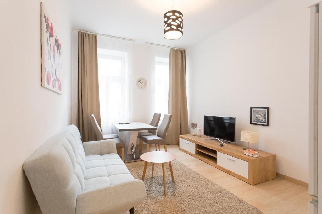 Apartment house in Vienna - main image