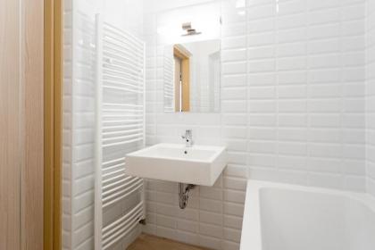 Apartment house in Vienna - image 10