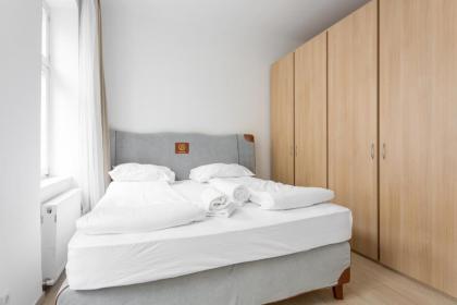 Apartment house in Vienna - image 15