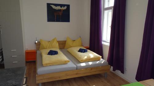 Luna Apartments - main image