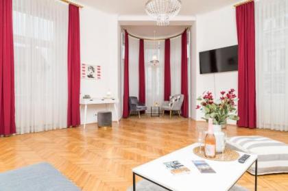 Rainer Maria Rilke Suite - image 3