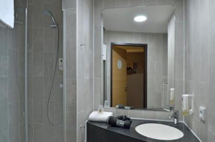 B&B Hotel Wien-Hbf - image 5