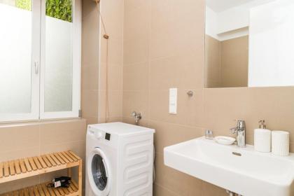 Prater Balcony Suite - image 20