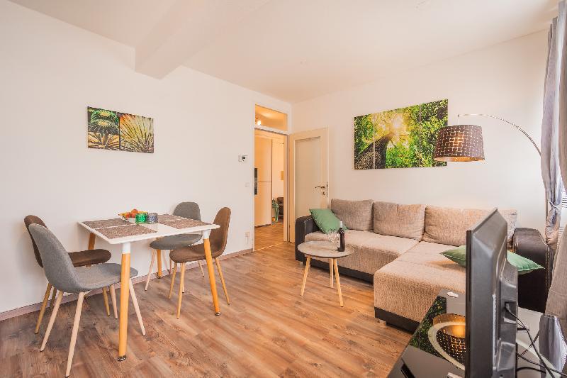 10 Min. Downtown - 49sqm - Parking - Metro 100m - image 4