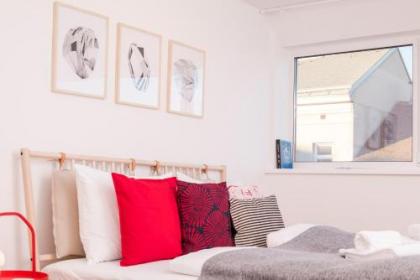 Red Monkey Vienna Apartment by welcome2vienna - image 10