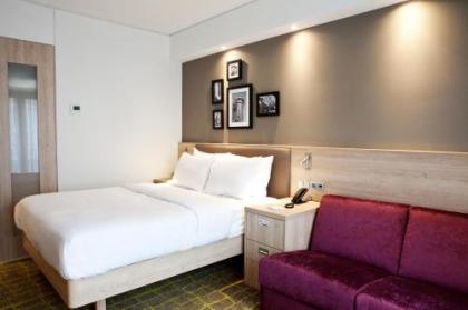 Hampton By Hilton Vienna Messe - image 14