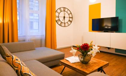 Modern Apartment Wiener Stadthalle - image 11