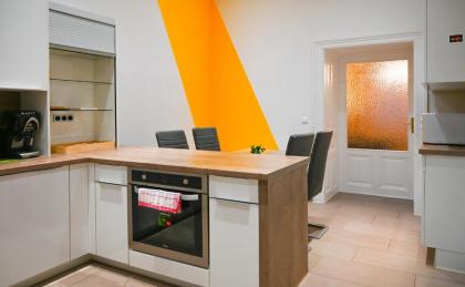 Modern Apartment Wiener Stadthalle - image 2