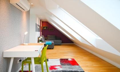Elegant Duplex Danube Canal - image 12