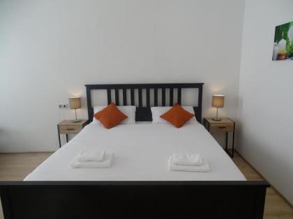 Centre Apartments - image 18