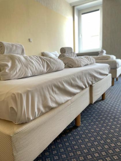 Hotel Tabor Rooms - image 12