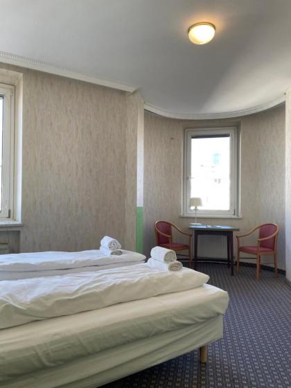 Hotel Tabor Rooms - image 3