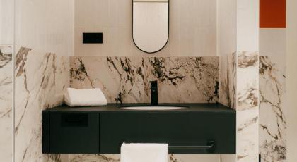 WELTWIEN Luxury Art Apartments - image 13
