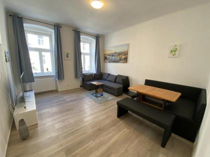 Big and New - Near Centre - image 2