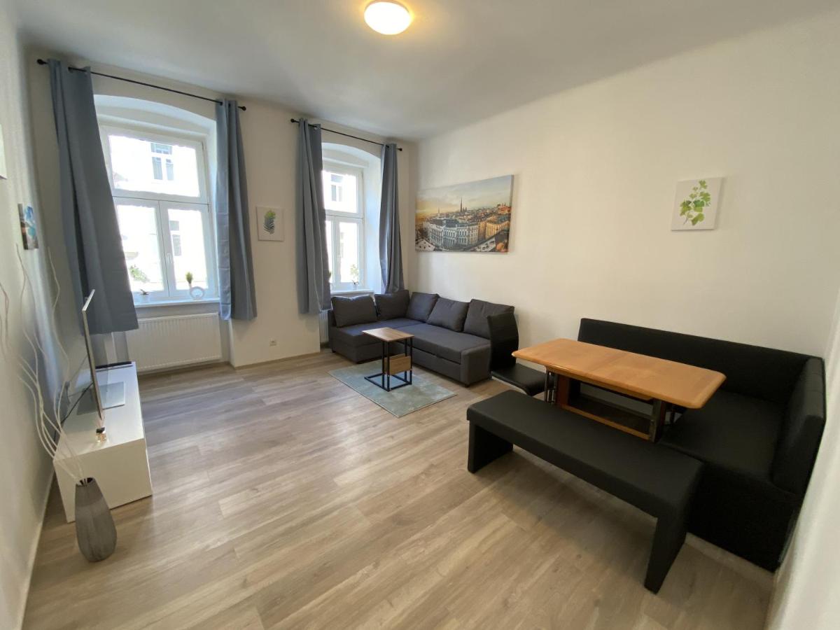 Big and New - Near Centre - image 2