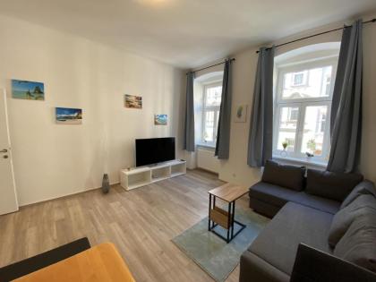 Big and New - Near Centre - image 7