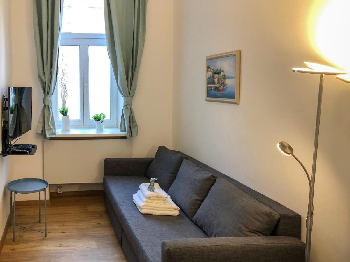 Small Apartment - Near Centre - main image