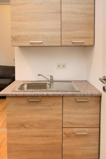Small Apartment - Near Centre - image 10