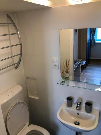 Small Apartment - Near Centre - image 14