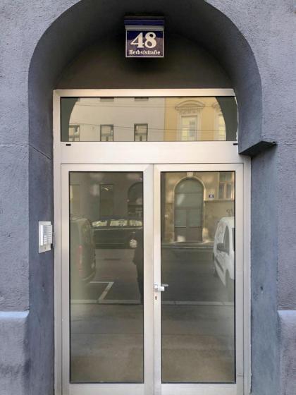 Small Apartment - Near Centre - image 20