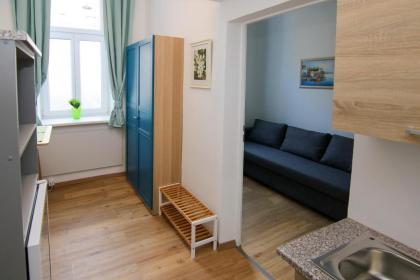 Small Apartment - Near Centre - image 4